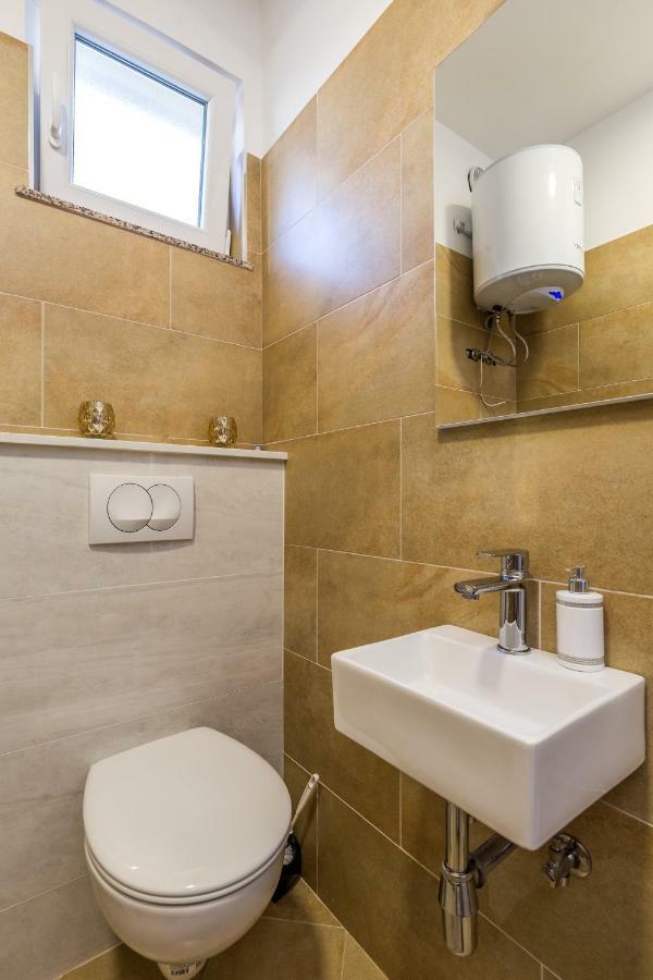 Klein Aber Fein Apartamento Rijeka Exterior foto
